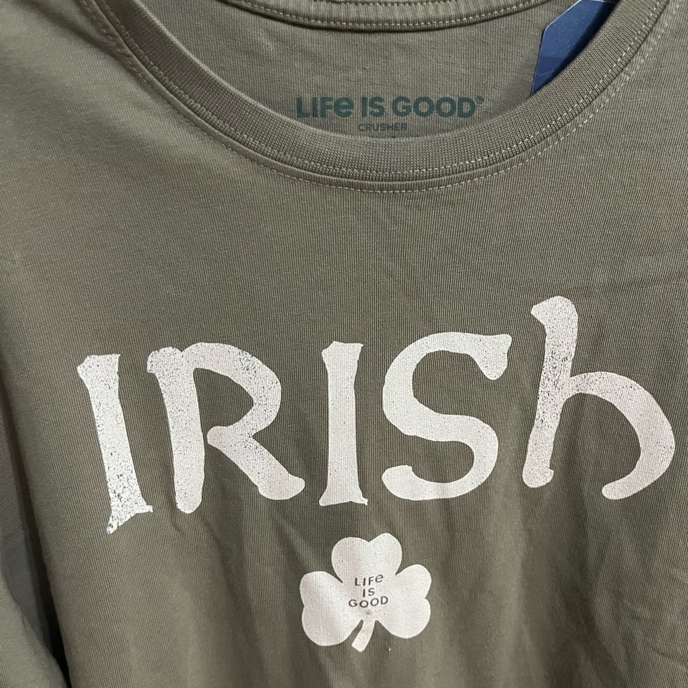 Life Is Good Men’s Crusher Tee Celtic Irish Clover M Moss Green NWT Long Sleeve - Picture 2 of 5